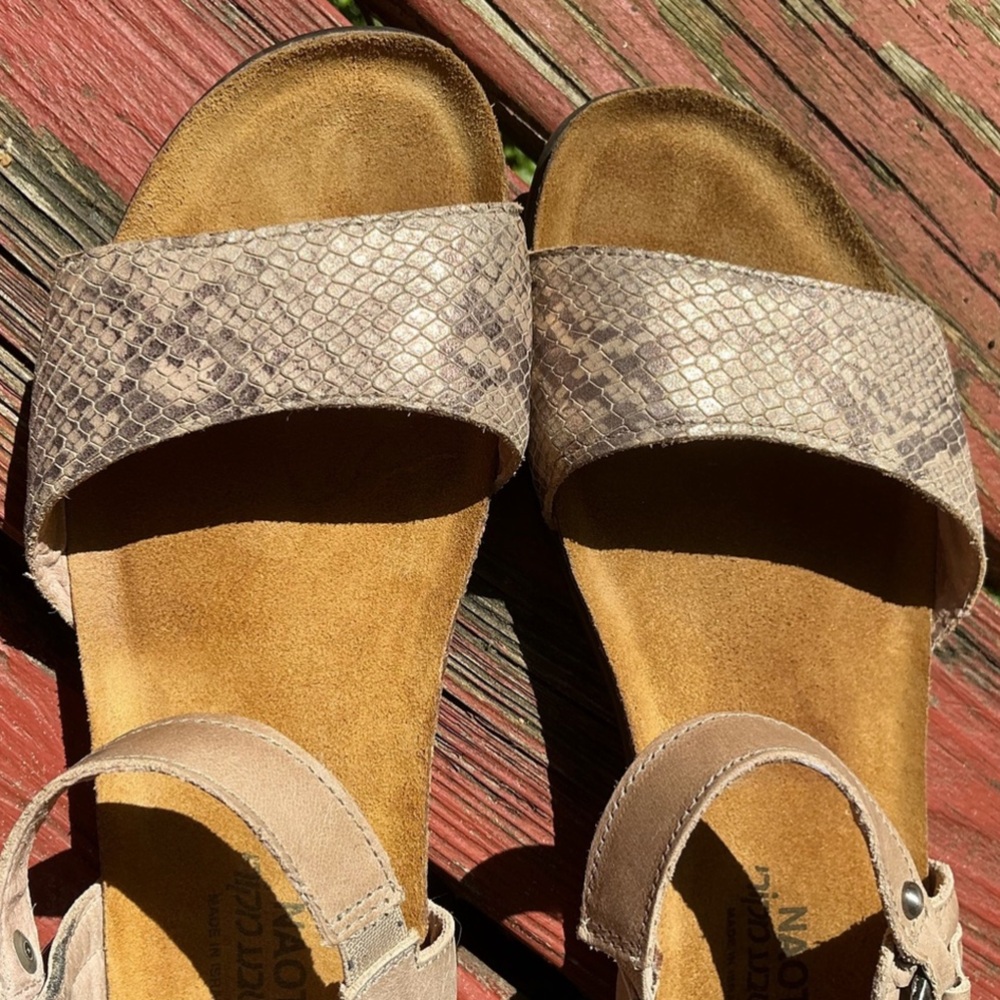 NAOT Women’s Leather Sandals Snake Print Comfort Size 41 US 10 Arch Support - Picture 5 of 16